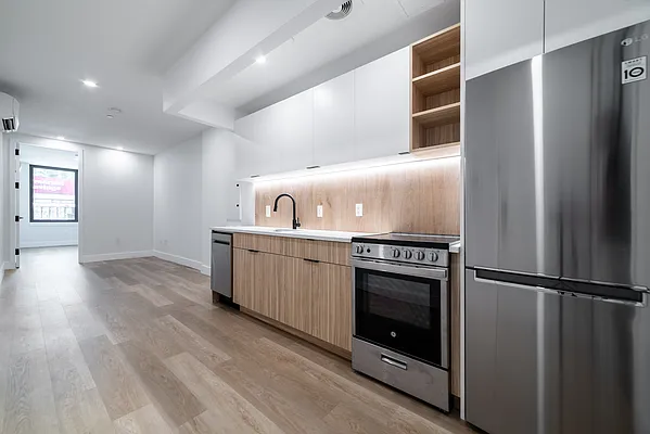 Rented by Twin Group | media 9