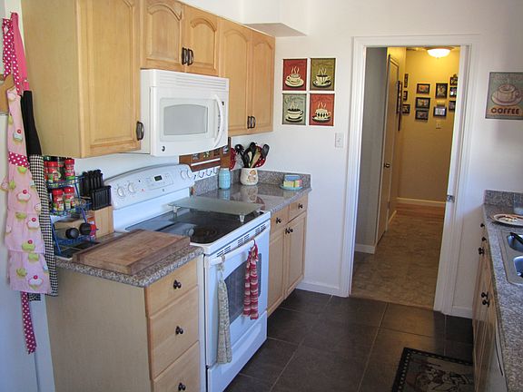 4th image of 818 Sheridan St