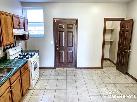 4th image of 5223 S Calumet Ave #7