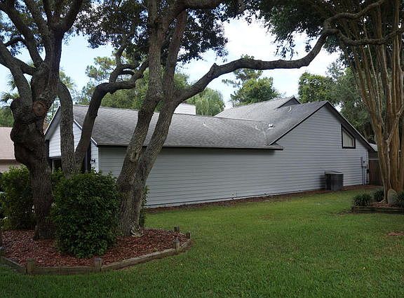 3rd image of 224 Coventry Ct