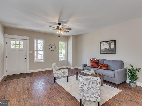 5th image of 31 Buttonwood St