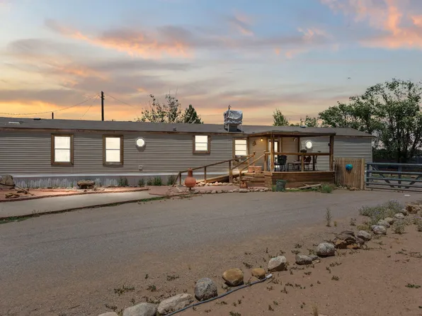 317 Homesite Ln NW, Albuquerque, NM 87114