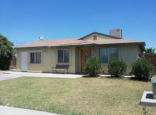 1101 Rancho Elegante Dr, Calexico, CA 92231