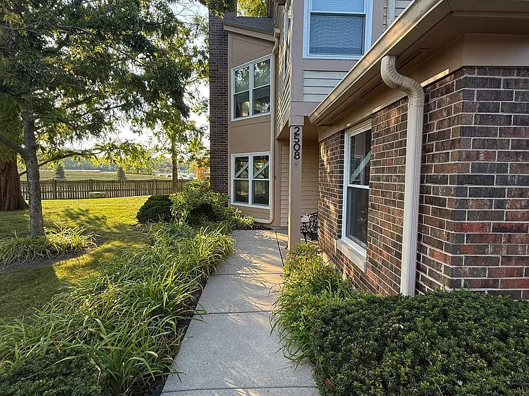 2508 Live Oak Ln — Photo 21