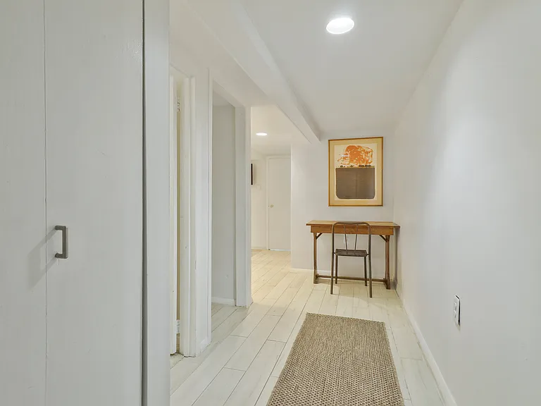 2129 15th St NW #B — Photo 5