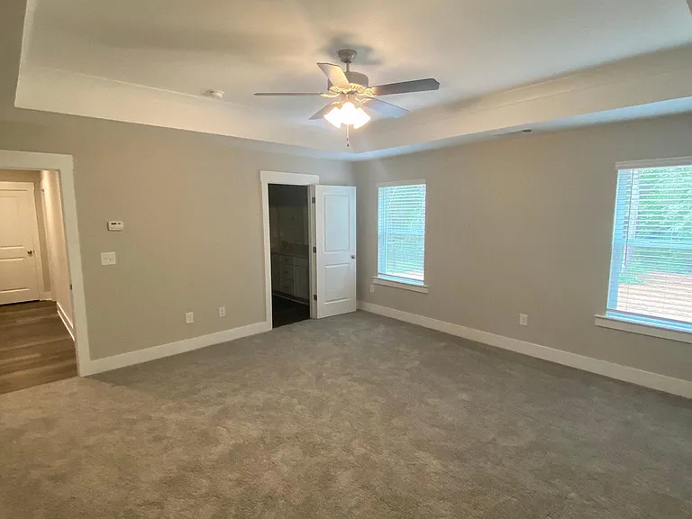 6017 Southland Dr — Photo 4