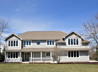 N18W29022 Golf Rdg S, Pewaukee, WI 53072