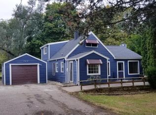 707 Garfield Ave, Lansing, MI 48917