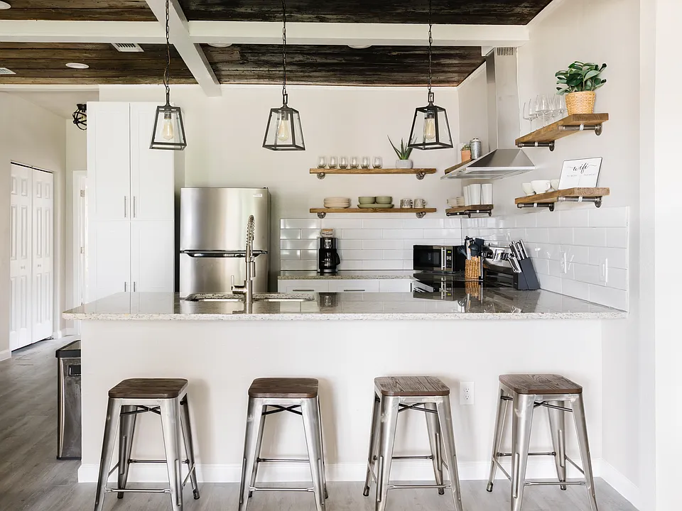 1007 Virginia Blvd