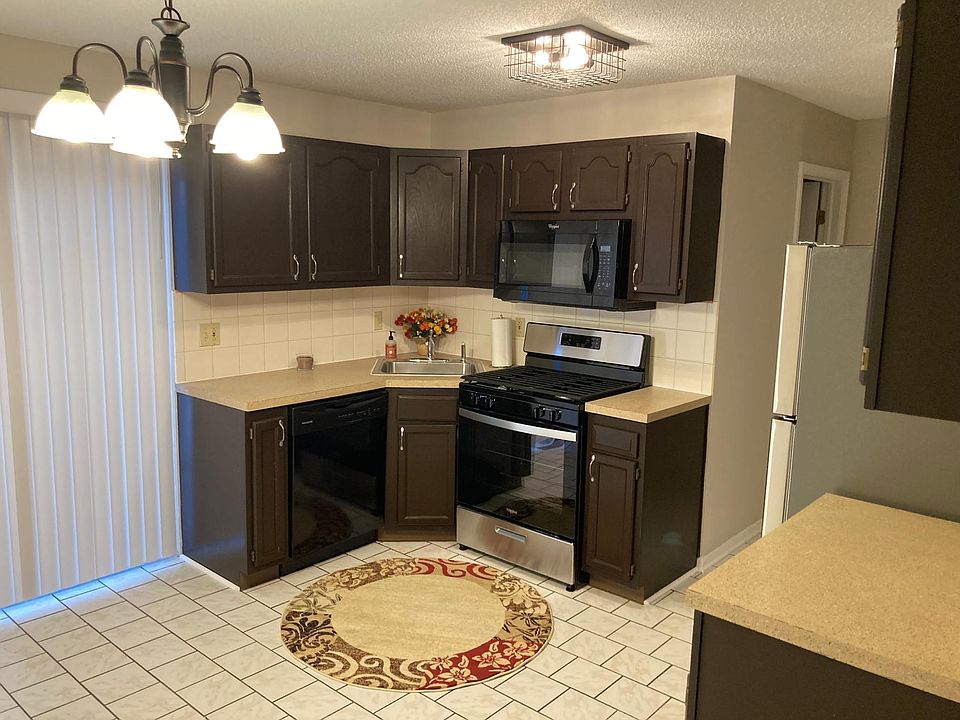 1st image of 3055 McKinley Pkwy #3