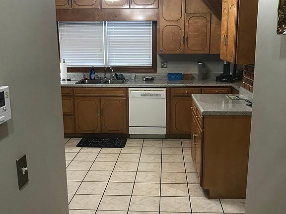Hallway to Kitchen