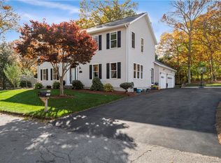 151 Drum Rock Ave, Warwick, RI 02886