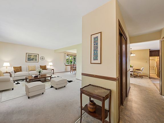 4th image of 13040 W Tanglewood Cir