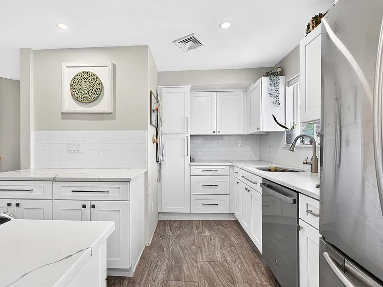 311 Palisade Ave #2A — Photo 9