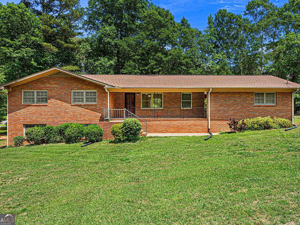 1st image of 380 Pine Valley Dr