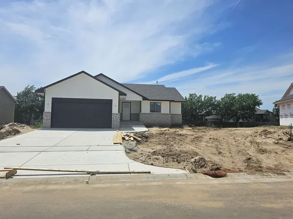 4551 N Rutgers St, Maize, KS 67101