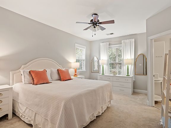 5th image of 621 Highpark Ln