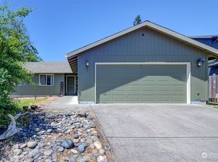 1339 E 1st Cir, La Center, WA