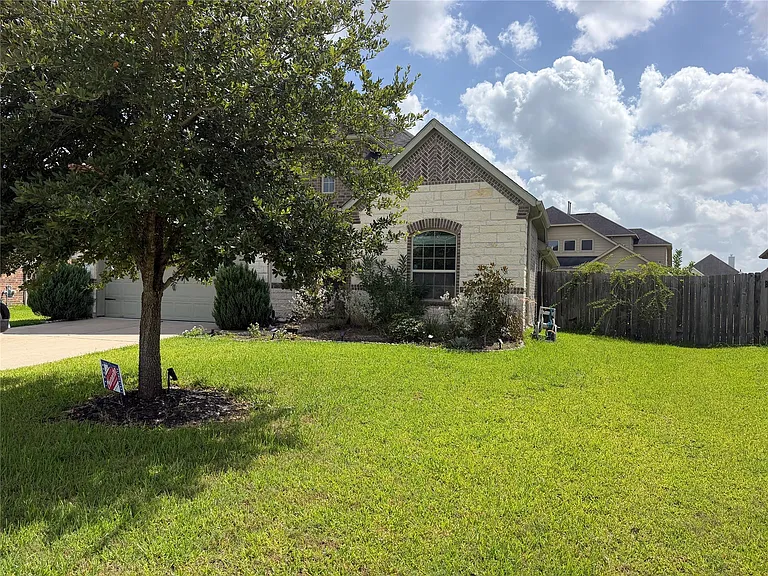 2005 Post Oak Ct — Photo 3