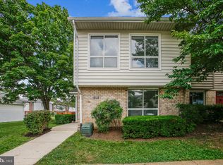 2201 Jensen Pl, Herndon, VA 20170
