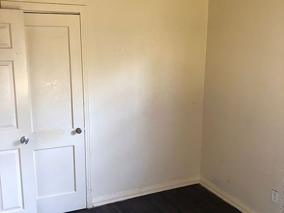 4th image of 3511 Clarke Blvd