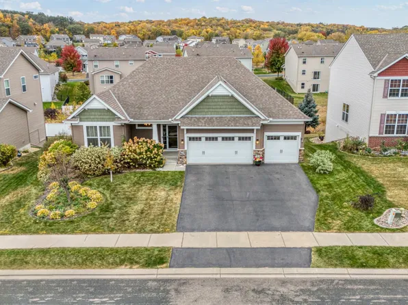 7996 Spring Lake Dr, Shakopee, MN 55379