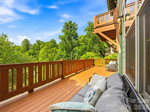 14 Sunset Dr, Asheville, NC 28804