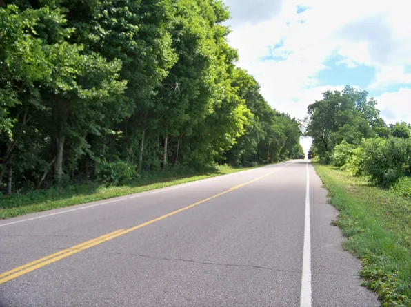 104th Ave, Grand Junction, MI 49056
