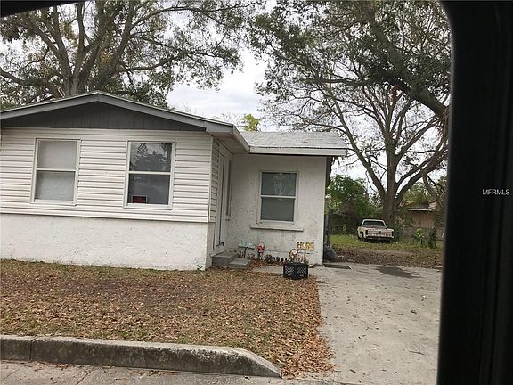 2nd image of 3034 Links Ave