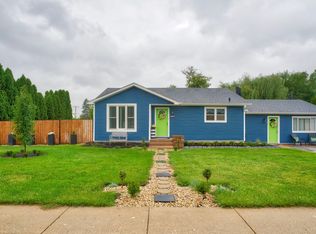 8446 Central Ave, Burbank, IL