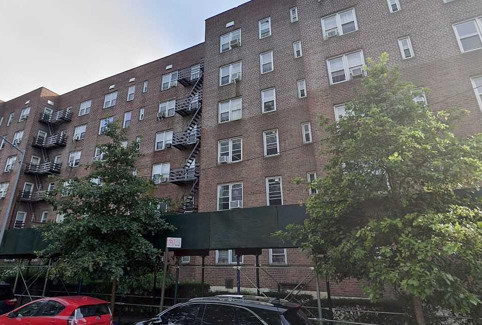 1st image of 4240 Bowne St #Lh