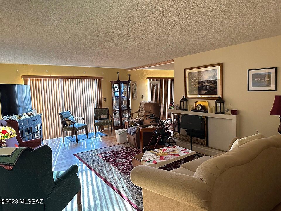 2nd image of 6120 E 5th St