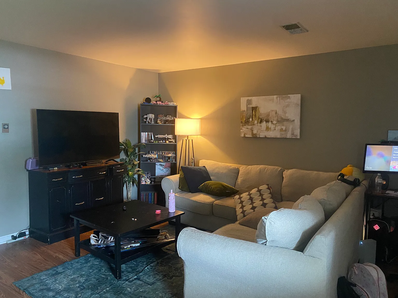 2 bed, 1.5 bath, $1,500 — Photo 3