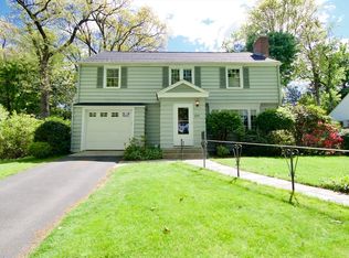 129 Chalmers St, Springfield, MA 01118