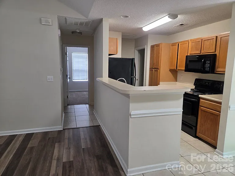437 Cedarcroft Dr — Photo 7