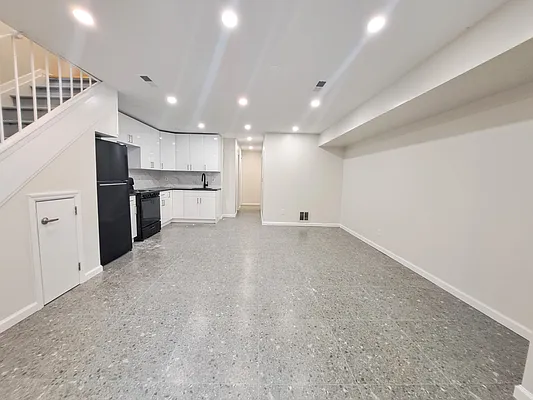 Rented by Friedman Mayer, LREB | media 15