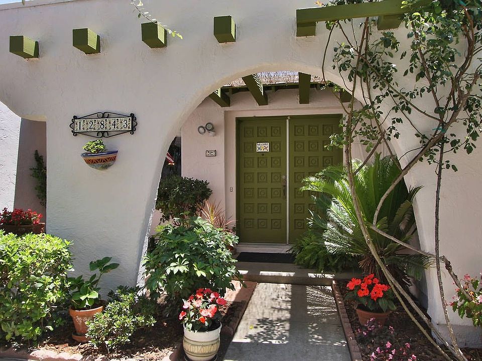 Front Entrance with small courtyard
