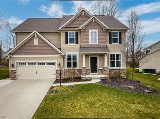 9423 Grace Dr, Twinsburg, OH 44087