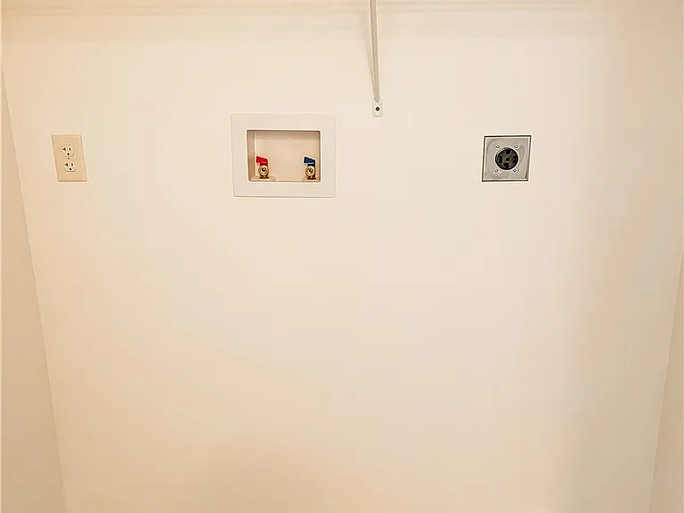 5553 W Main St #9 — Photo 9