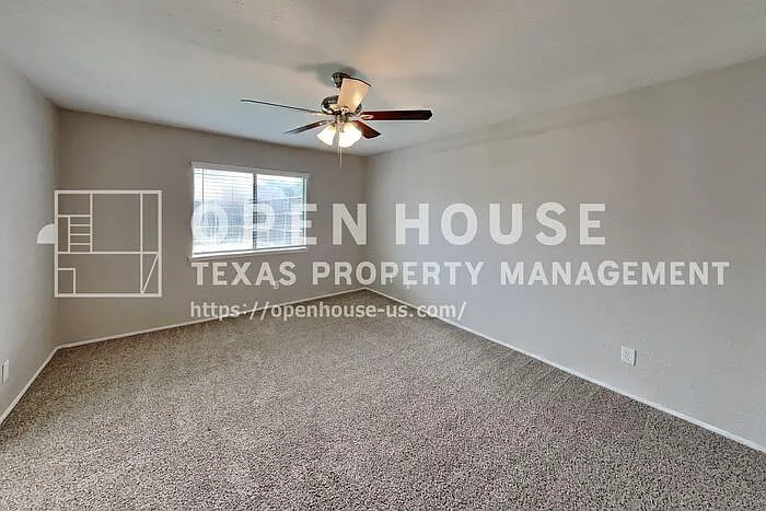 1309 Crestview Dr — Photo 9