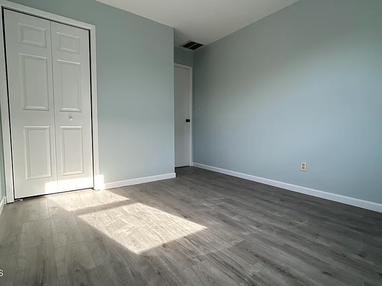 58 Kearney Ave — Photo 15