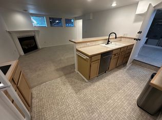5741 NE 62nd St #B, Seattle, WA 98115
