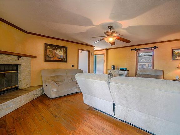 5th image of 111 N Marshall Rd