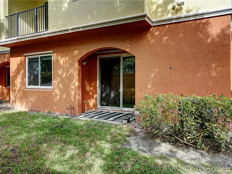49 SE Sedona Cir #101 — Photo 12