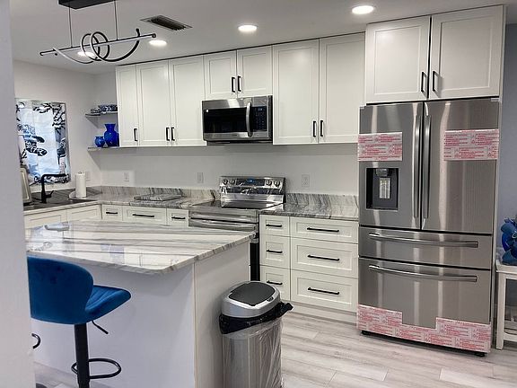 2nd image of 1701 Pinehurst Rd APT 33E