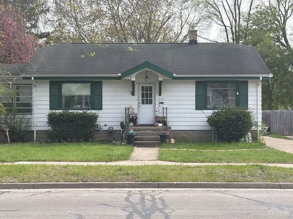1111 W Carpenter St, Midland, MI 48640