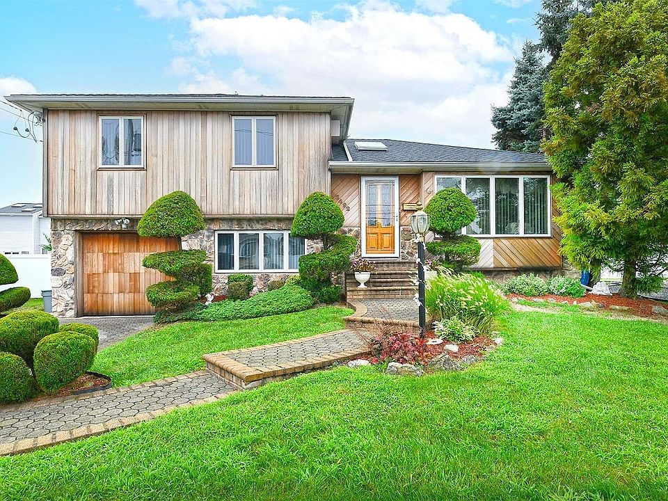 1st image of 2492 Abbey Lane