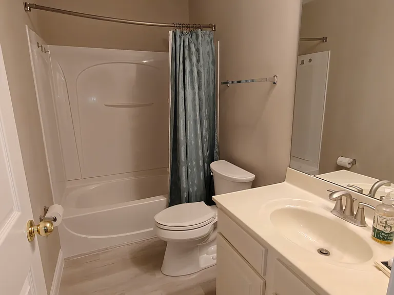 710 Kingston Terrace Ct — Photo 20