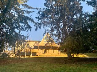 896 Van Buren St, Clarksburg, WV 26301