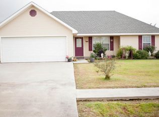 227 Country Living Dr, Lafayette, LA 70507